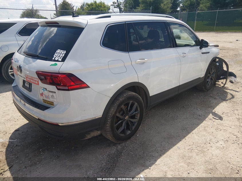 2022 Volkswagen Tiguan VIN 3VV2B7AX4NM175414 IAAI salvage auction — SIDE, Salvage Title, sold $7,500 on 2026-07-23 (photo 4)