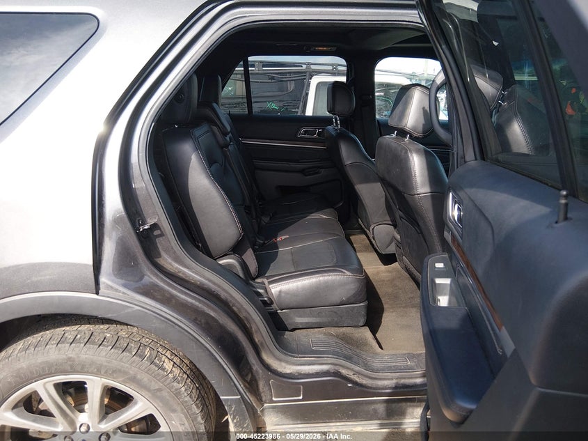 2017 Ford Explorer VIN 1FM5K8F87HGC93356 IAAI salvage auction — FRONT END, Salvage Title, sold $3,900 on 2026-07-23 (photo 8)