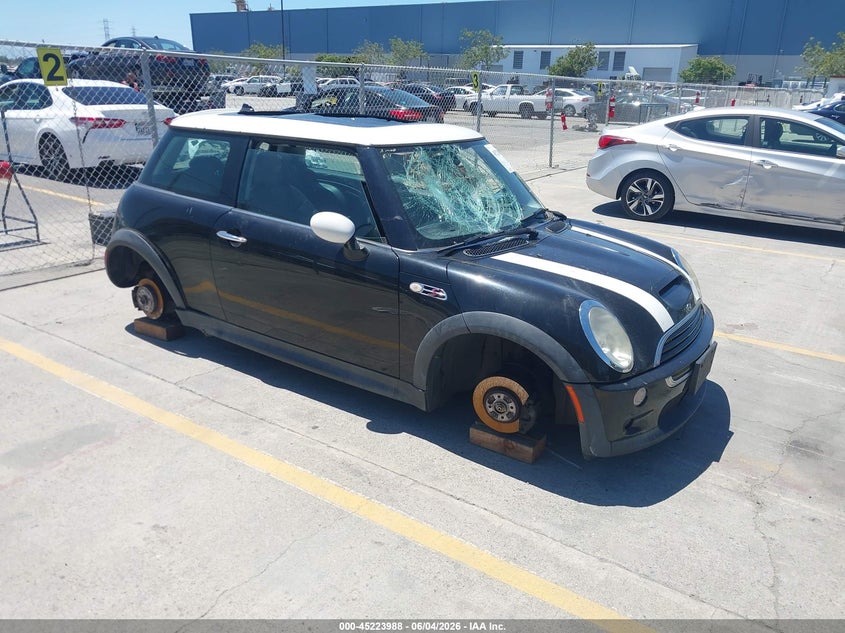 2004 Mini Cooper VIN WMWRE33434TD79265 IAAI salvage auction — LEFT SIDE, Salvage (California), sold $150 on 2026-07-20 (photo 1)