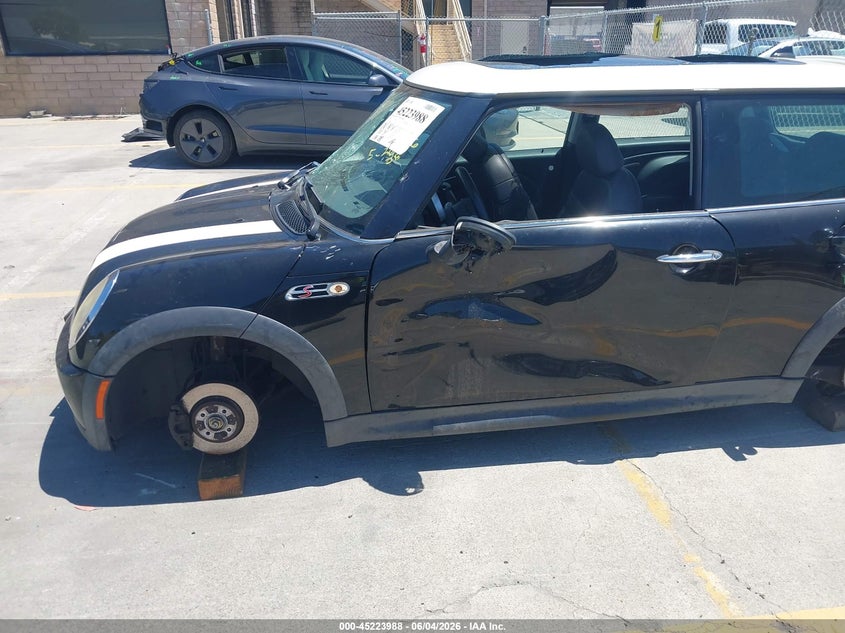 2004 Mini Cooper VIN WMWRE33434TD79265 IAAI salvage auction — LEFT SIDE, Salvage (California), sold $150 on 2026-07-20 (photo 6)