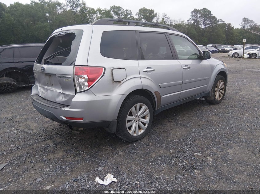 2013 Subaru Forester VIN JF2SHADC8DH432193 IAAI salvage auction — REAR END, Salvage (South Carolina), sold $550 on 2026-07-07 (photo 4)