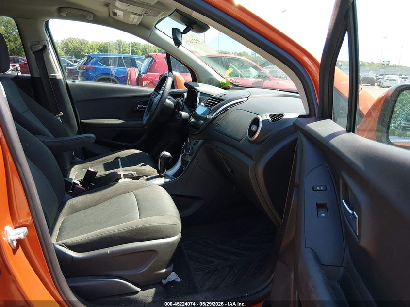 2015 Chevrolet Trax VIN KL7CJRSB1FB118663 IAAI salvage auction — LEFT FRONT, Salvage Title, sold $575 on 2026-07-13 (photo 5)