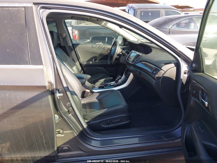 2017 Honda Accord VIN JHMCR6F75HC012566 IAAI salvage auction — NORMAL WEAR, Clear - Dealer Only (California), sold $2,550 on 2026-07-14 (photo 5)