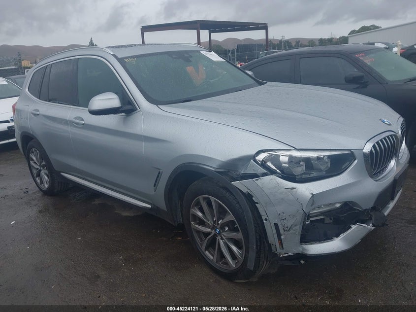 2019 BMW X3 VIN 5UXTR7C51KLR44960 — IAAI salvage auction photo