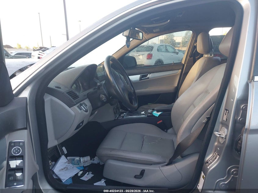 2008 Mercedes-benz C-klasse VIN WDDGF54X98R020861 IAAI salvage auction — FRONT END, Salvage Certificate (California), sold $225 on 2026-08-07 (photo 5)