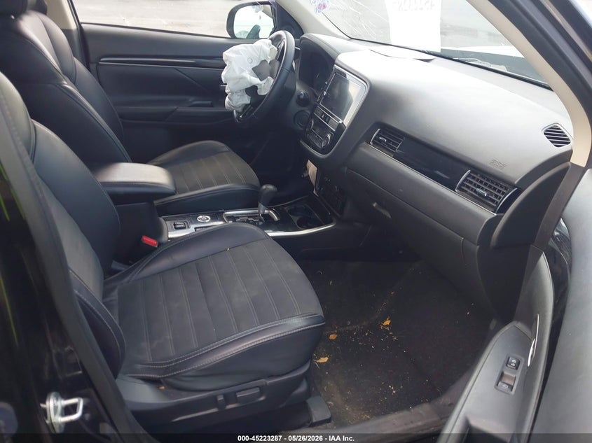 2019 Mitsubishi Outlander VIN JA4AZ3A37KZ003619 IAAI salvage auction — NORMAL WEAR, Salvage Title, sold $2,000 on 2026-07-20 (photo 5)