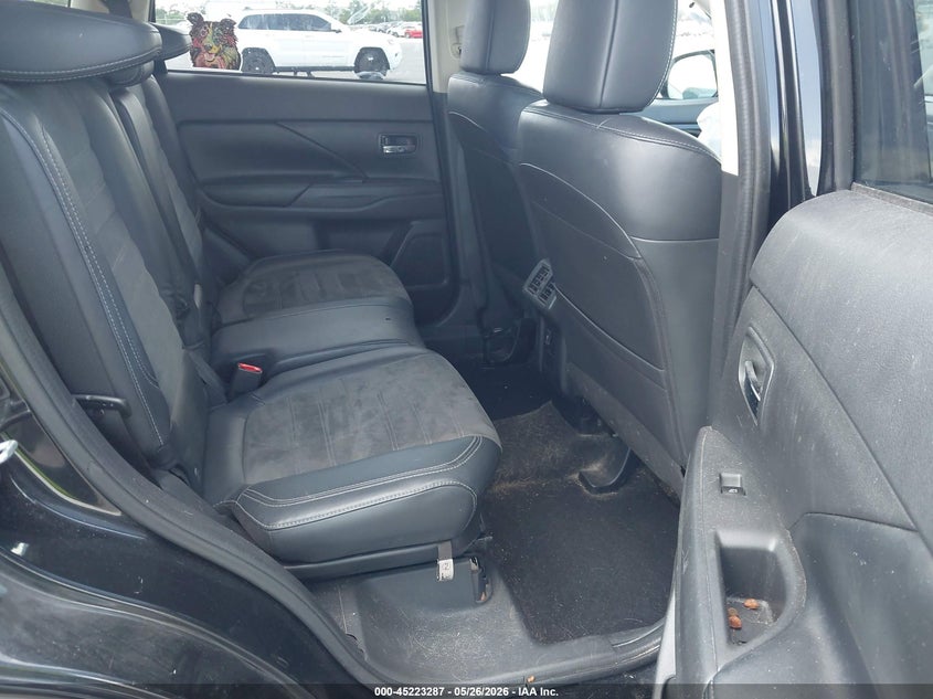 2019 Mitsubishi Outlander VIN JA4AZ3A37KZ003619 IAAI salvage auction — NORMAL WEAR, Salvage Title, sold $2,000 on 2026-07-20 (photo 8)