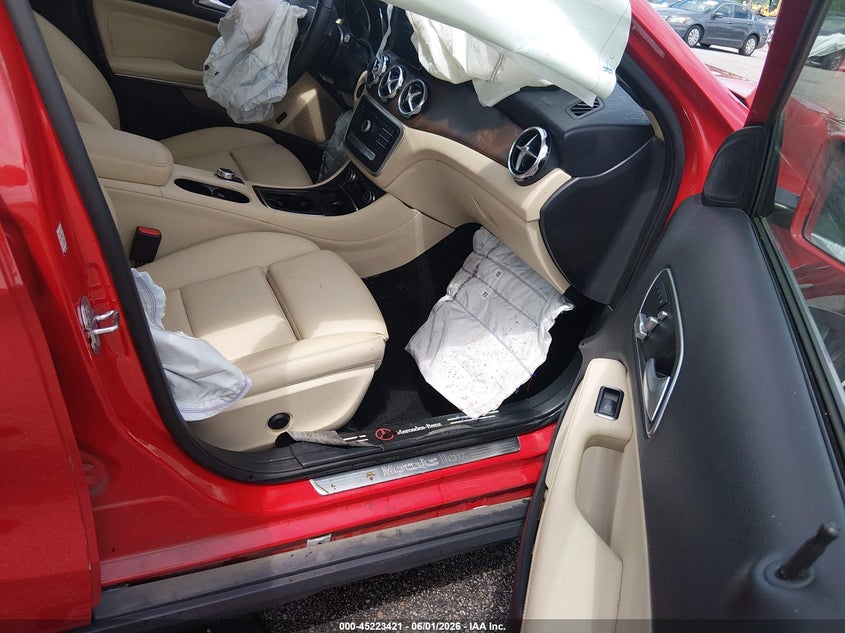 2019 Mercedes-benz Gla-klasse VIN WDCTG4EB3KU015298 IAAI salvage auction — RIGHT FRONT, Salvage Title, sold $1,000 on 2026-07-15 (photo 5)