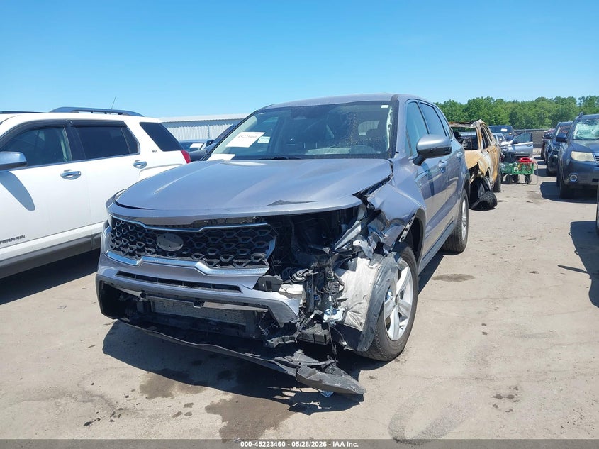 2021 Kia Sorento VIN 5XYRG4LC3MG046518 IAAI salvage auction — LEFT FRONT, Salvage Title, sold $3,550 on 2026-07-21 (photo 2)