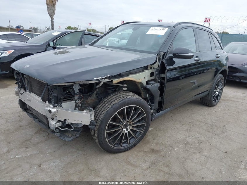 2021 Mercedes-benz Glc VIN W1N0G8DB3MV263011 IAAI salvage auction — LEFT FRONT, Salvage (California), sold $11,900 on 2026-07-29 (photo 2)