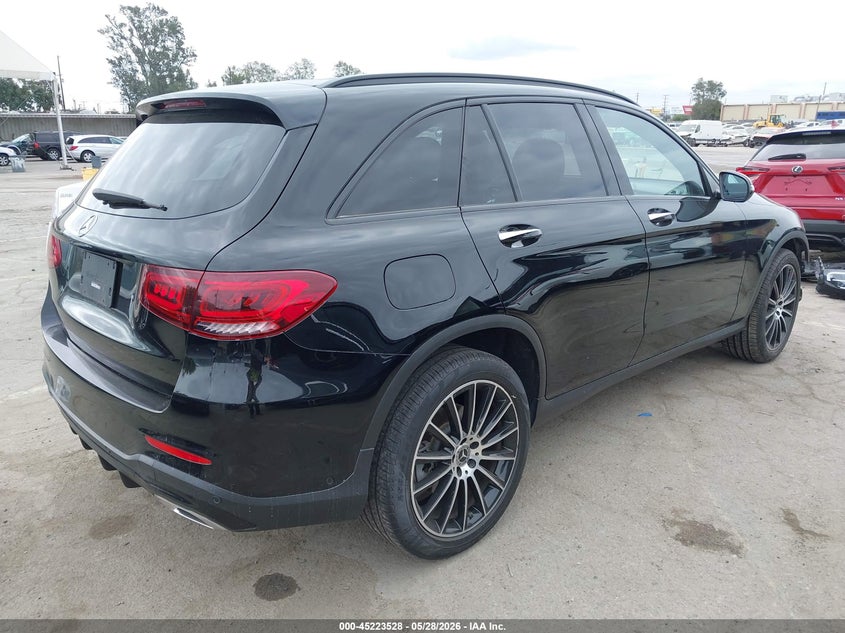 2021 Mercedes-benz Glc VIN W1N0G8DB3MV263011 IAAI salvage auction — LEFT FRONT, Salvage (California), sold $11,900 on 2026-07-29 (photo 4)