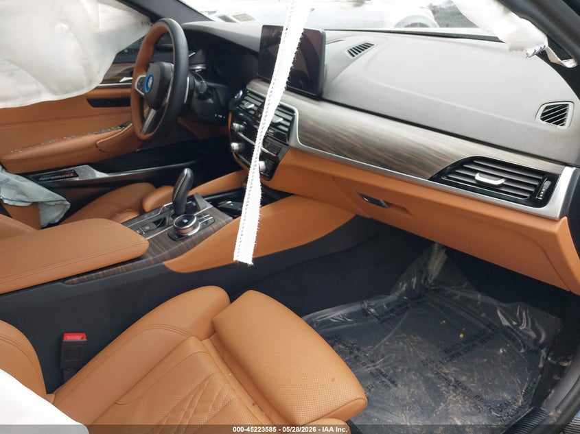 2023 BMW 5er VIN WBA13AG09PCM09854 IAAI salvage auction — REAR END, Salvage Title, sold $10,650 on 2026-07-07 (photo 5)