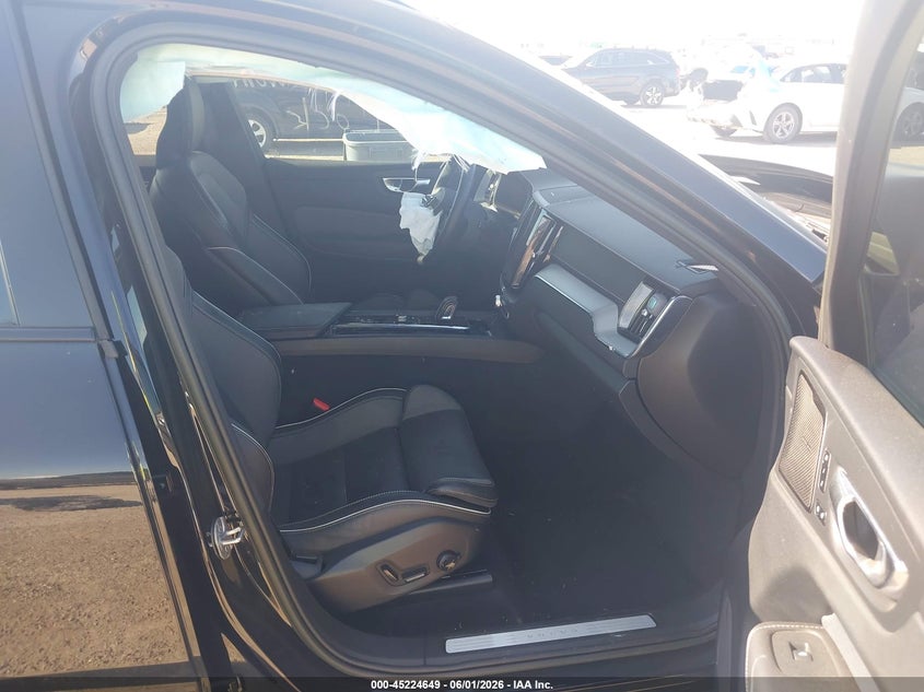 2022 Volvo Xc60 VIN YV4L12DM5N1081806 IAAI salvage auction — FRONT END, Salvage Title, sold $3,450 on 2026-07-08 (photo 5)