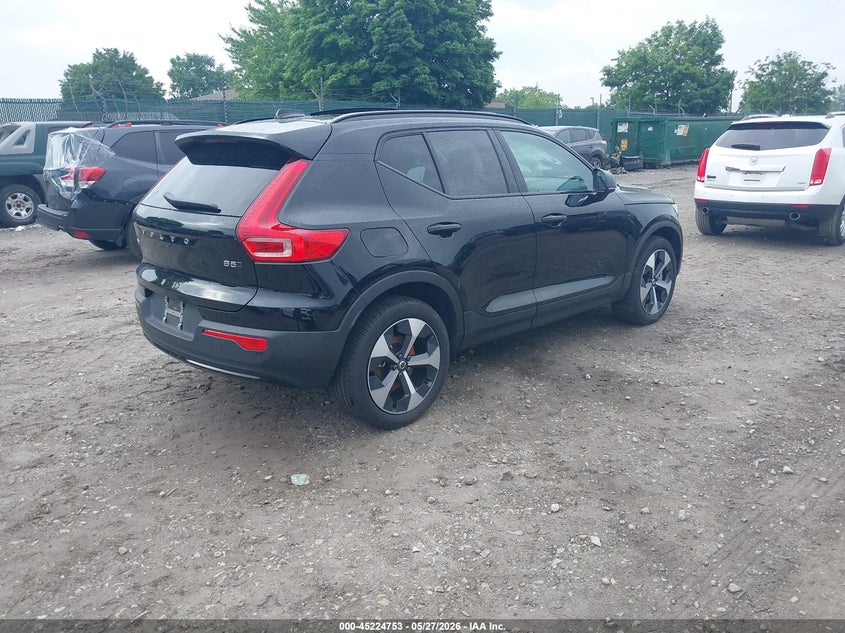 2025 Volvo Xc40 VIN YV4L12UC9S2531583 IAAI salvage auction — UNKNOWN, Salvage (Pennsylvania), sold $11,600 on 2026-07-30 (photo 4)