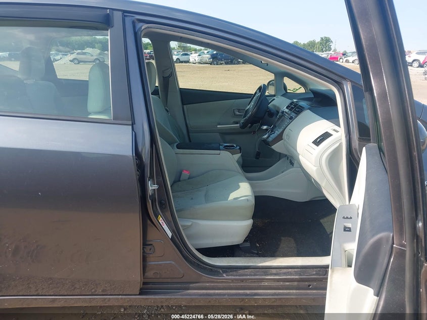 2013 Toyota Prius v VIN JTDZN3EU0D3225688 IAAI salvage auction — LEFT REAR, Salvage (Ohio), sold $725 on 2026-07-29 (photo 5)