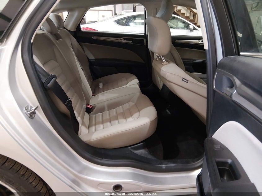 2018 Ford Fusion VIN 3FA6P0UU2JR271393 IAAI salvage auction — NORMAL WEAR, Sf97 (Alabama), sold $11,400 on 2026-07-16 (photo 8)