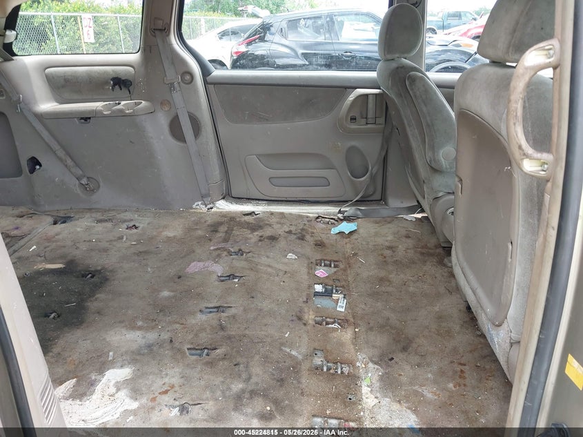 2005 Toyota Sienna VIN 5TDZA23C35S346103 IAAI salvage auction — FRONT & REAR, Salvage (Idaho), sold $475 on 2026-07-20 (photo 8)