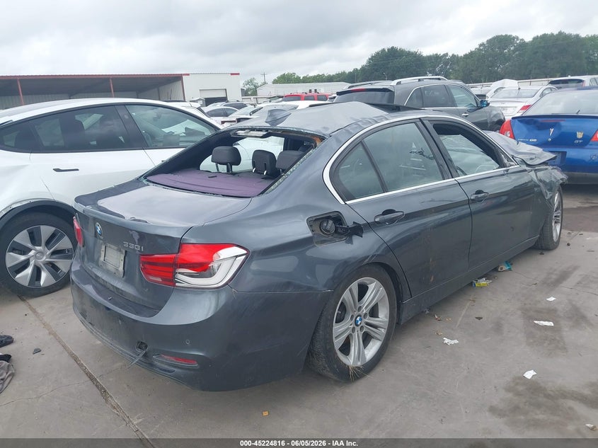 2017 BMW 3er VIN WBA8B9G37HNU56865 IAAI salvage auction — ROLLOVER, Salvage (Texas), sold $325 on 2026-08-18 (photo 4)