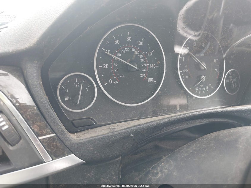 2017 BMW 3er VIN WBA8B9G37HNU56865 IAAI salvage auction — ROLLOVER, Salvage (Texas), sold $325 on 2026-08-18 (photo 7)