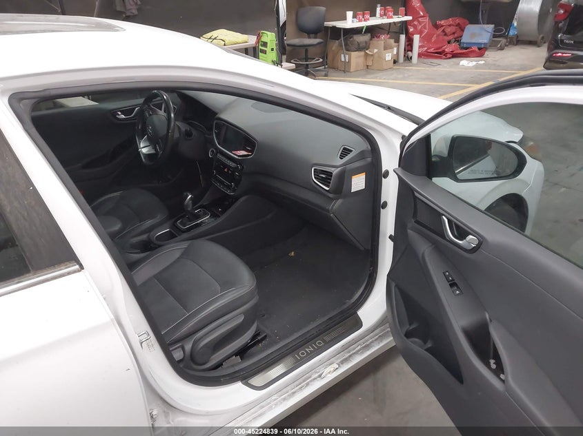 2017 Hyundai Ioniq VIN KMHC05LC4HU031655 IAAI salvage auction — LEFT FRONT, Salvage (Arizona), sold $25 on 2026-07-28 (photo 5)