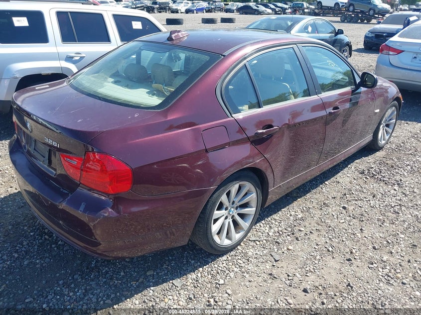 2009 BMW 3 series VIN WBAPH53599A438340 IAAI salvage auction — NORMAL WEAR, Clear (New York), sold $575 on 2026-08-04 (photo 4)