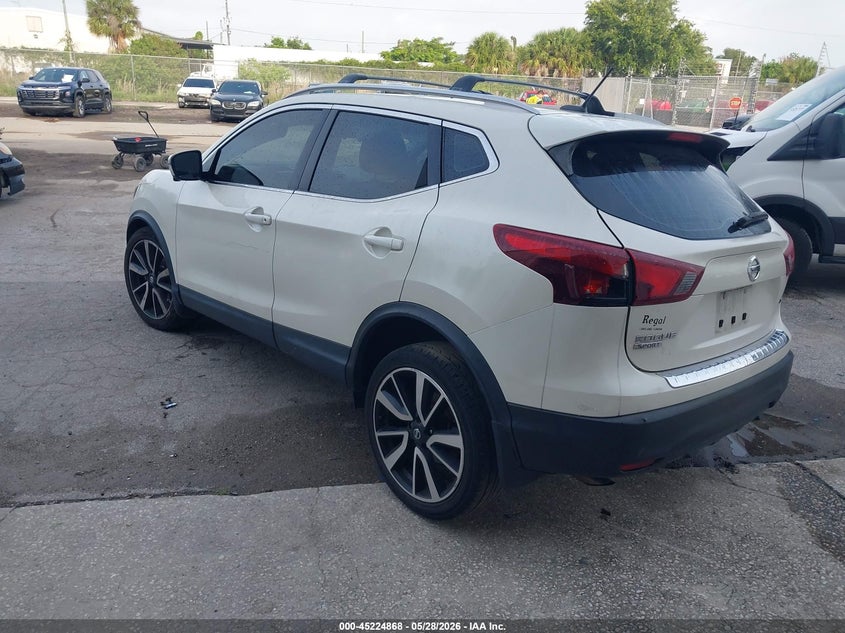 2017 Nissan Rogue VIN JN1BJ1CP4HW018811 IAAI salvage auction — RIGHT FRONT, Rebuildable (Florida), sold $1,200 on 2026-07-08 (photo 3)