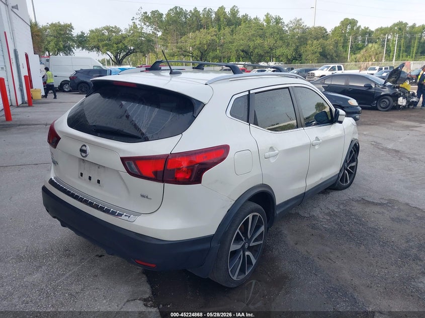 2017 Nissan Rogue VIN JN1BJ1CP4HW018811 IAAI salvage auction — RIGHT FRONT, Rebuildable (Florida), sold $1,200 on 2026-07-08 (photo 4)