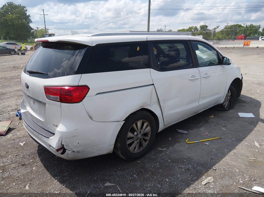 2016 Kia SEDONA VIN KNDMB5C11G6195207 IAAI salvage auction — WATER/FLOOD, Clear (Tennessee), sold $325 on 2026-07-11 (photo 4)