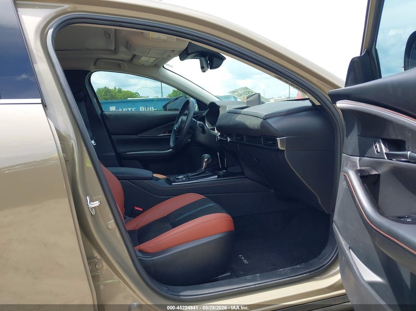 2024 Mazda Cx-30 VIN 3MVDMBXY9RM613224 IAAI salvage auction — SIDE, Salvage Title, sold $6,700 on 2026-07-10 (photo 5)