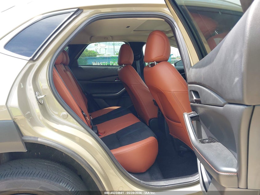 2024 Mazda Cx-30 VIN 3MVDMBXY9RM613224 IAAI salvage auction — SIDE, Salvage Title, sold $6,700 on 2026-07-10 (photo 8)