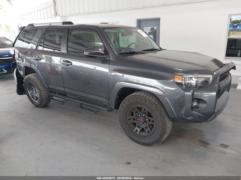 2021 Toyota 4runner VIN JTEEU5JR7M5241627 IAAI salvage auction — LEFT SIDE, Rebuildable (Florida), sold $7,700 on 2026-07-29 (photo 1)