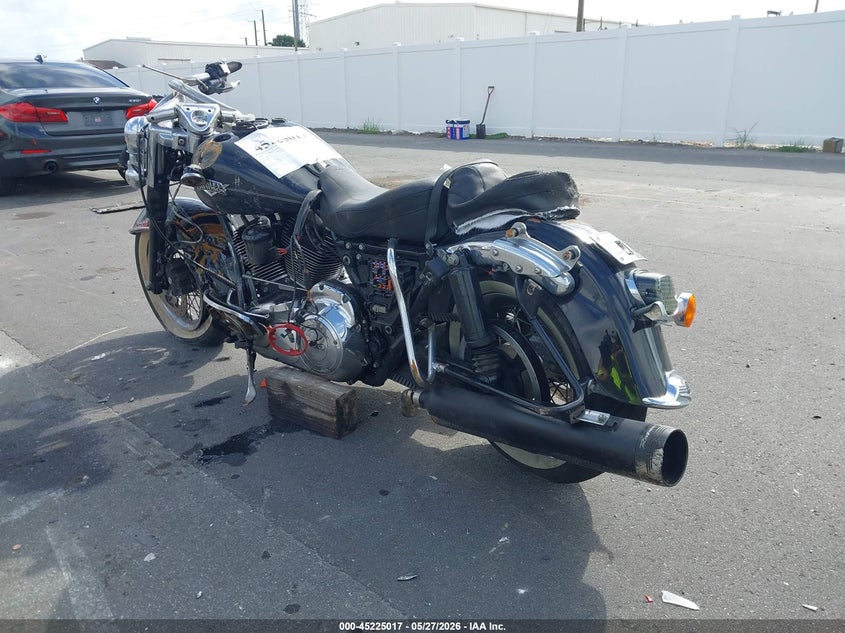 2012 Harley-davidson Road king VIN 1HD1FRM1XCB600333 IAAI salvage auction — ALL OVER, Rebuildable (Florida), sold $375 on 2026-07-07 (photo 3)