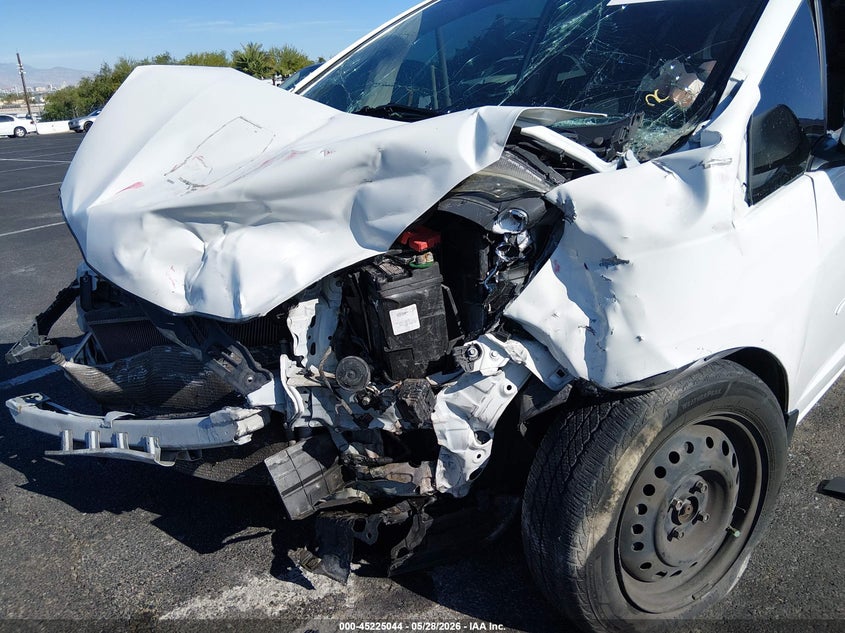 2013 Honda Fit VIN JHMGE8H35DC073770 IAAI salvage auction — FRONT END, Salvage (Nevada), sold $225 on 2026-07-10 (photo 6)