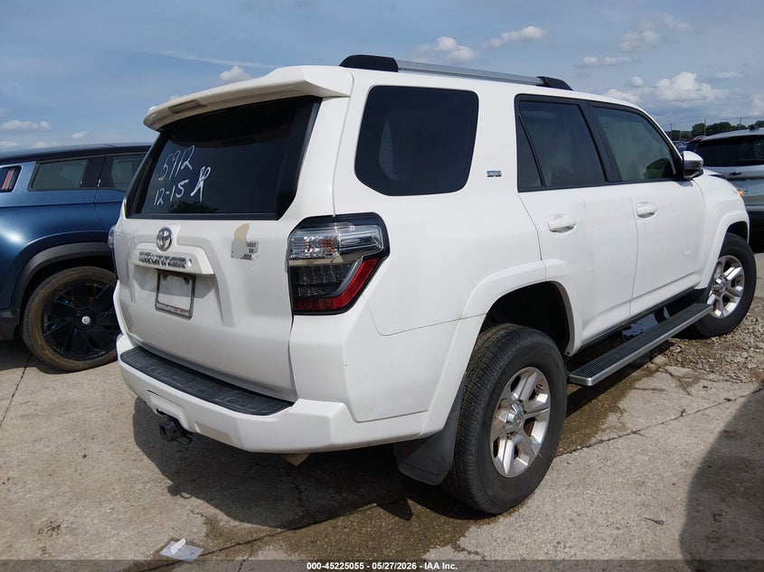 2020 Toyota 4runner VIN JTEZU5JR8L5225954 IAAI salvage auction — NORMAL WEAR, Original (Texas), sold $5,300 on 2026-07-06 (photo 4)