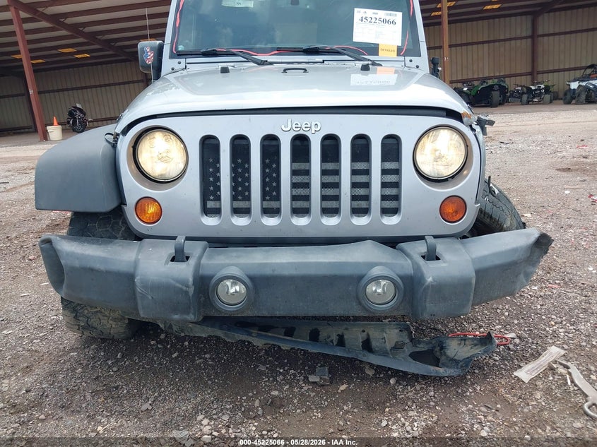 2013 Jeep Wrangler / VIN 1C4AJWAG4DL692431 IAAI salvage auction — LEFT & RIGHT, Salvage Title, sold $1,450 on 2026-07-22 (photo 6)