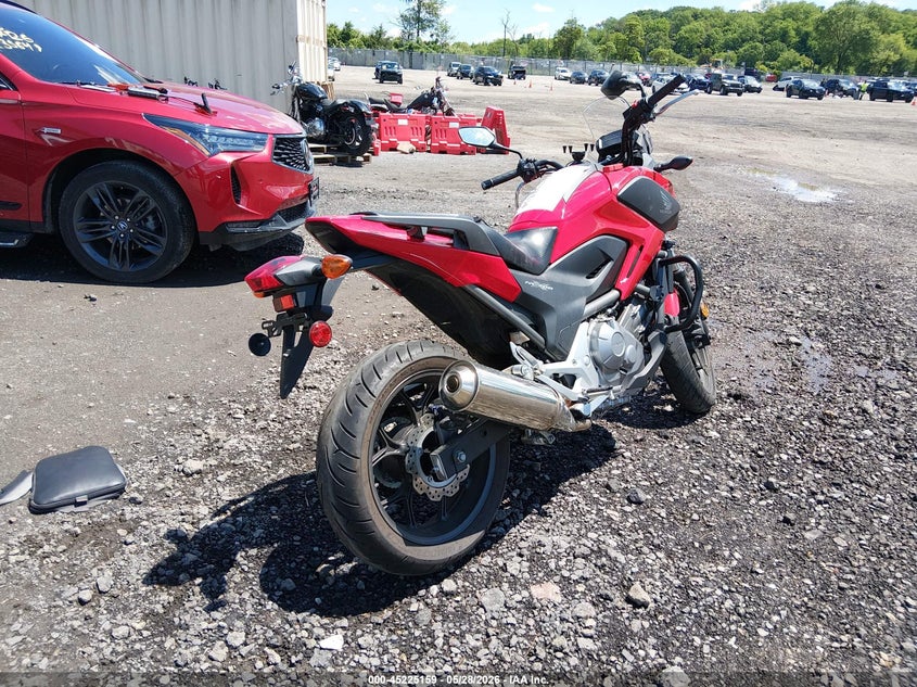2013 Honda Nc VIN JH2RC6355DK100198 IAAI salvage auction — LEFT SIDE, Salvage (New Jersey), sold $1,500 on 2026-07-28 (photo 4)