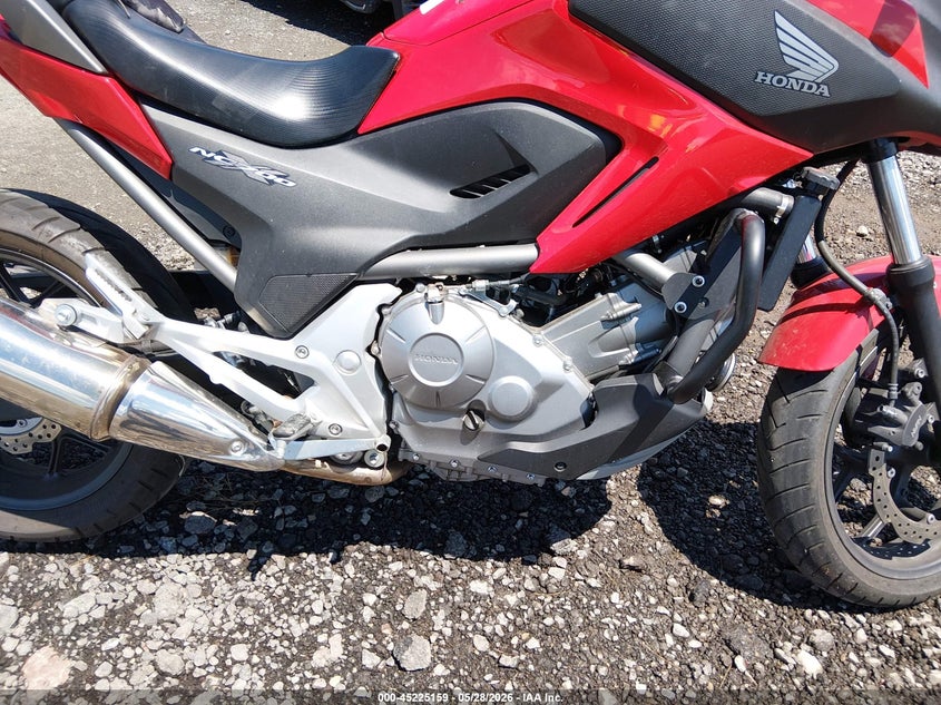 2013 Honda Nc VIN JH2RC6355DK100198 IAAI salvage auction — LEFT SIDE, Salvage (New Jersey), sold $1,500 on 2026-07-28 (photo 8)