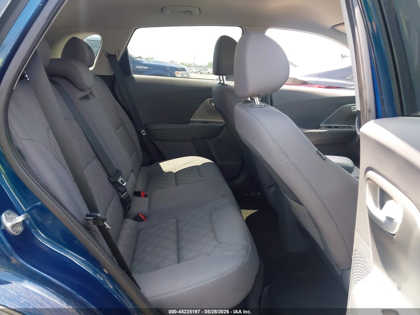 2017 Kia Niro VIN KNDCB3LC3H5080441 IAAI salvage auction — LEFT FRONT, Salvage Title, sold $25 on 2026-07-22 (photo 8)