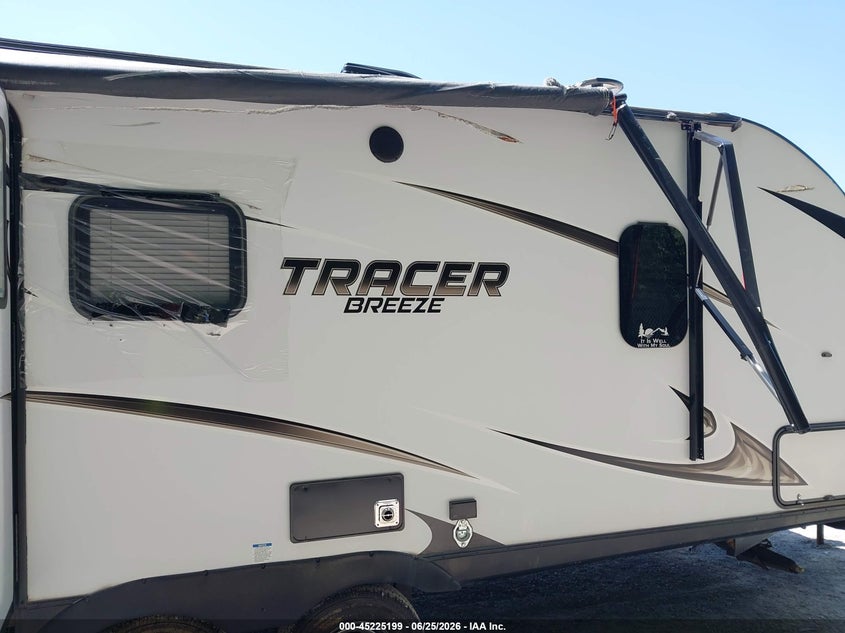 2019 Forest riv Tracer VIN 5ZT2TRJB4KB515464 IAAI salvage auction — SIDE, Salvage (Colorado), sold $2,400 on 2026-08-25 (photo 6)