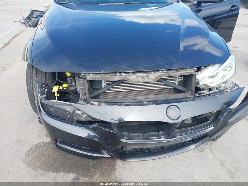 2017 BMW 3er VIN WBA8E1C55HK480048 IAAI salvage auction — FRONT END, Salvage (California), sold $4,900 on 2026-08-12 (photo 6)