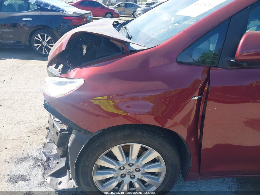 2017 Toyota Sienna VIN 5TDJZ3DC3HS163427 IAAI salvage auction — FRONT END, Salvage Title, sold $5,350 on 2026-07-07 (photo 6)