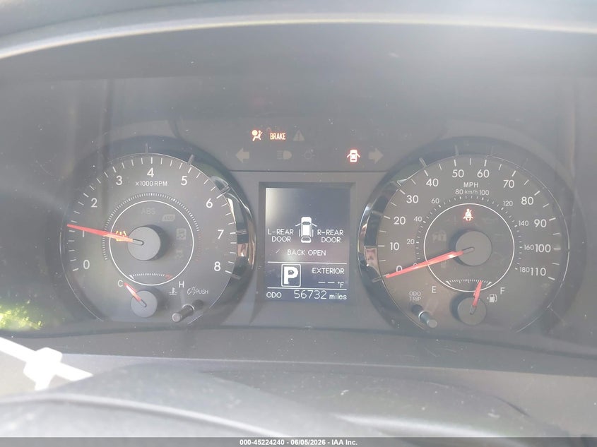 2017 Toyota Sienna VIN 5TDJZ3DC3HS163427 IAAI salvage auction — FRONT END, Salvage Title, sold $5,350 on 2026-07-07 (photo 7)