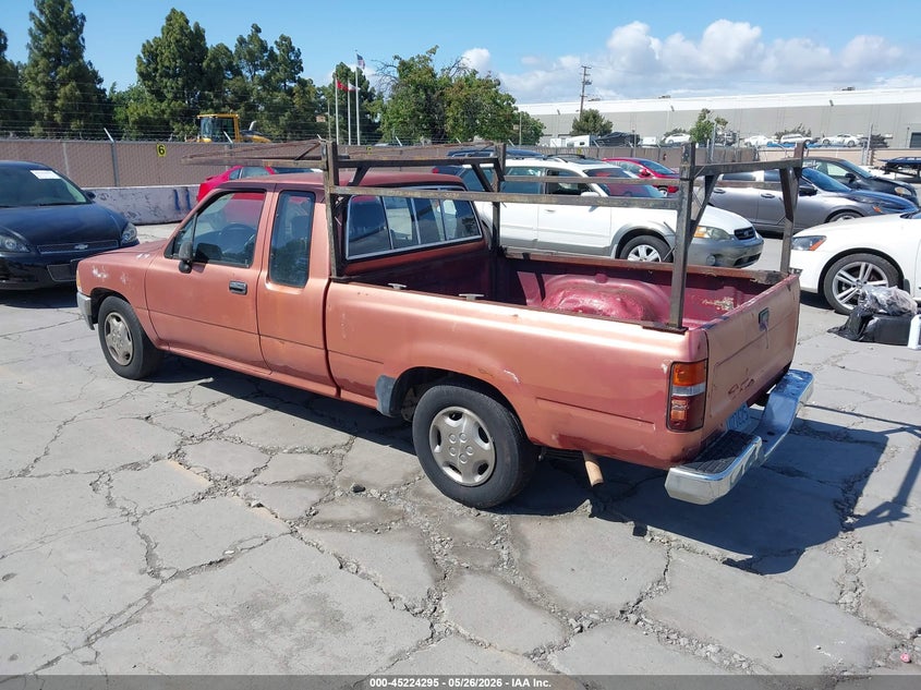 1993 Toyota Pickup VIN JT4VN93D4P5035261 IAAI salvage auction — NORMAL WEAR, Clear - Dealer Only (California), sold $1,000 on 2026-07-06 (photo 3)