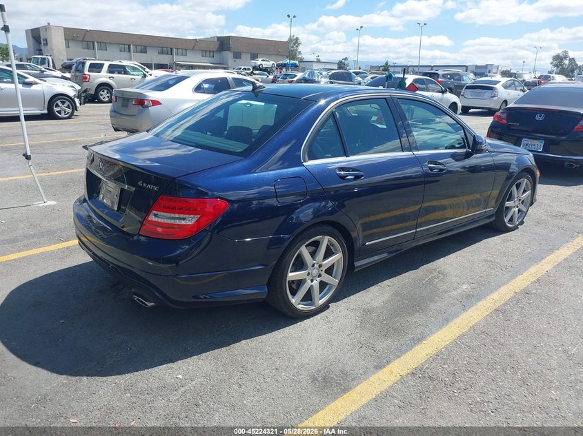 2014 Mercedes-benz C-klasse VIN WDDGF8AB2EA967437 IAAI salvage auction — FRONT END, Salvage Title, sold $3,025 on 2026-07-14 (photo 4)