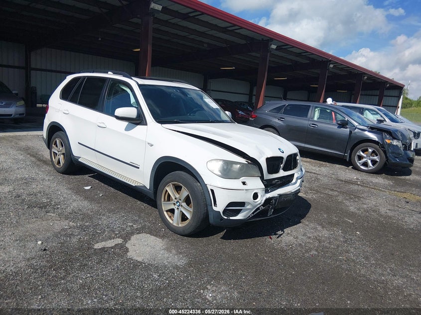 2011 BMW X5 VIN 5UXZW0C50BL658382 IAAI salvage auction — FRONT END, Salvage - Greater Than 75% (Maryland), sold $425 on 2026-07-13 (photo 1)