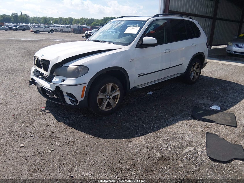 2011 BMW X5 VIN 5UXZW0C50BL658382 IAAI salvage auction — FRONT END, Salvage - Greater Than 75% (Maryland), sold $425 on 2026-07-13 (photo 2)