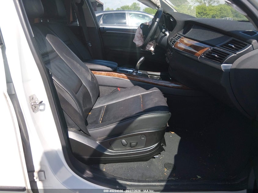 2011 BMW X5 VIN 5UXZW0C50BL658382 IAAI salvage auction — FRONT END, Salvage - Greater Than 75% (Maryland), sold $425 on 2026-07-13 (photo 5)