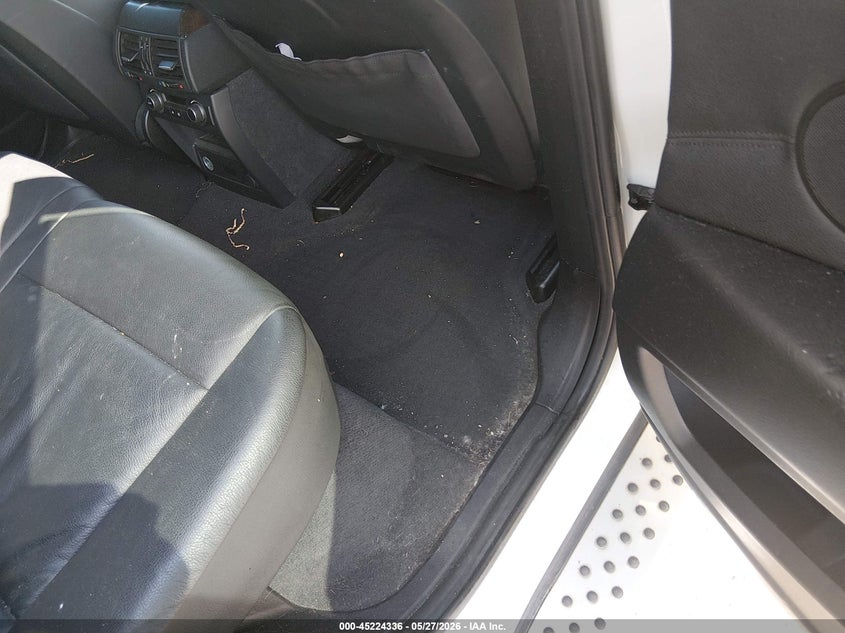 2011 BMW X5 VIN 5UXZW0C50BL658382 IAAI salvage auction — FRONT END, Salvage - Greater Than 75% (Maryland), sold $425 on 2026-07-13 (photo 8)