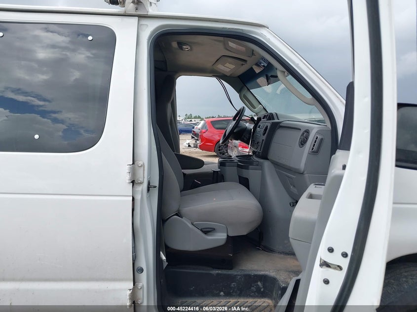 2013 Ford Econoline VIN 1FTNE2EL7DDA49765 IAAI salvage auction — LEFT SIDE, Salvage Title, sold $2,725 on 2026-07-09 (photo 5)