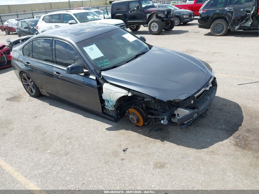 2017 BMW 3er VIN WBA8B9C34HK886019 IAAI salvage auction — FRONT END, Salvage Title, sold $3,150 on 2026-08-05 (photo 1)